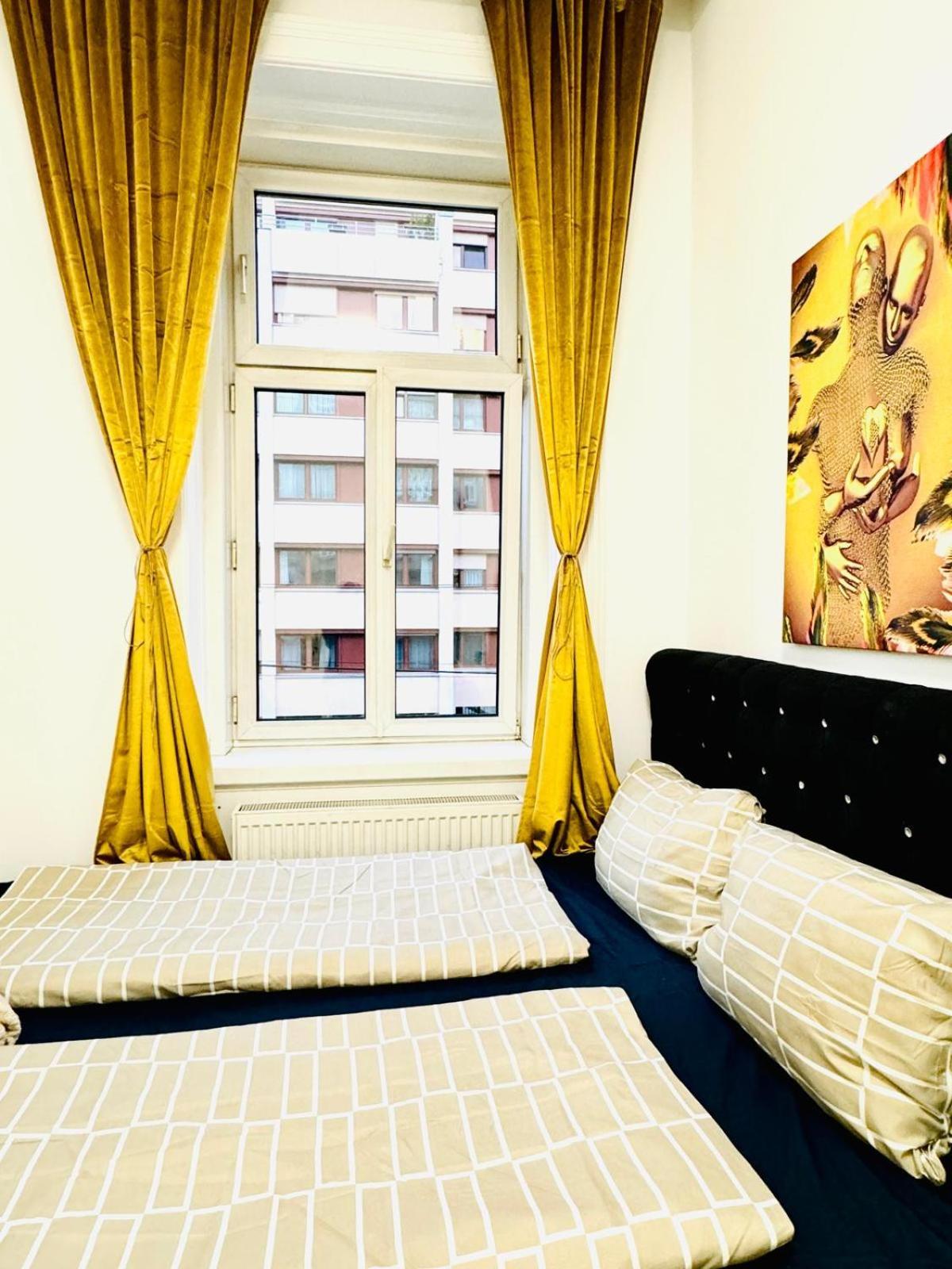Cozy 9Br Shared Apartment, Only 12Min Walk To Augarten Bécs Kültér fotó