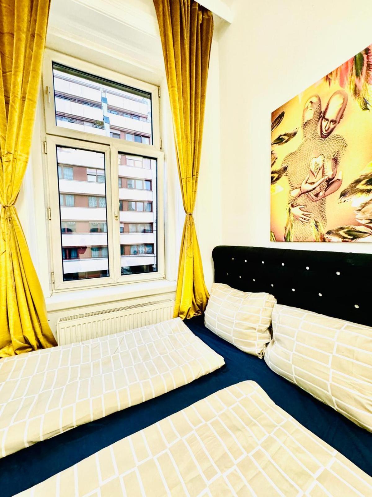 Cozy 9Br Shared Apartment, Only 12Min Walk To Augarten Bécs Kültér fotó